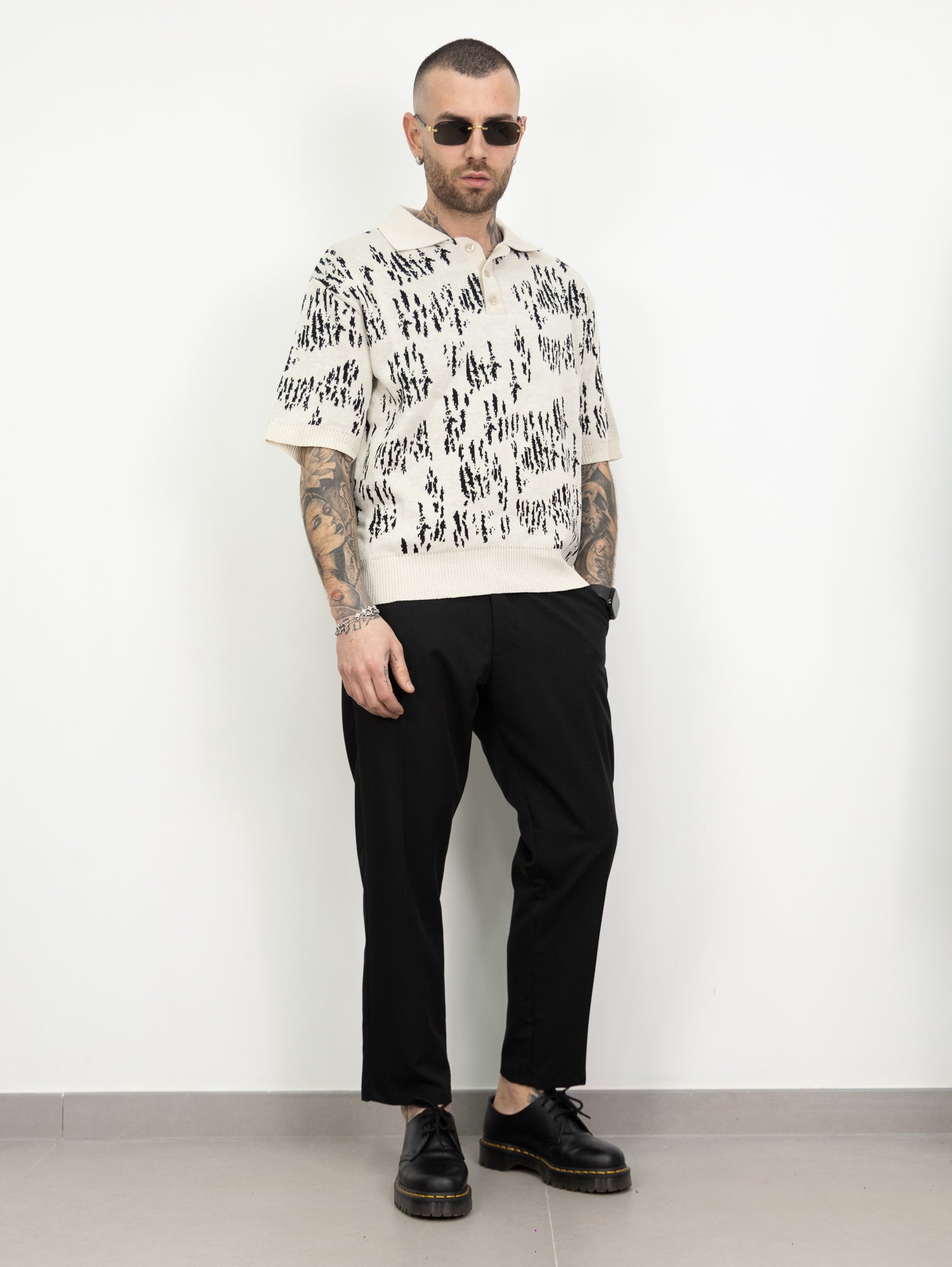 Polo filo abstract
