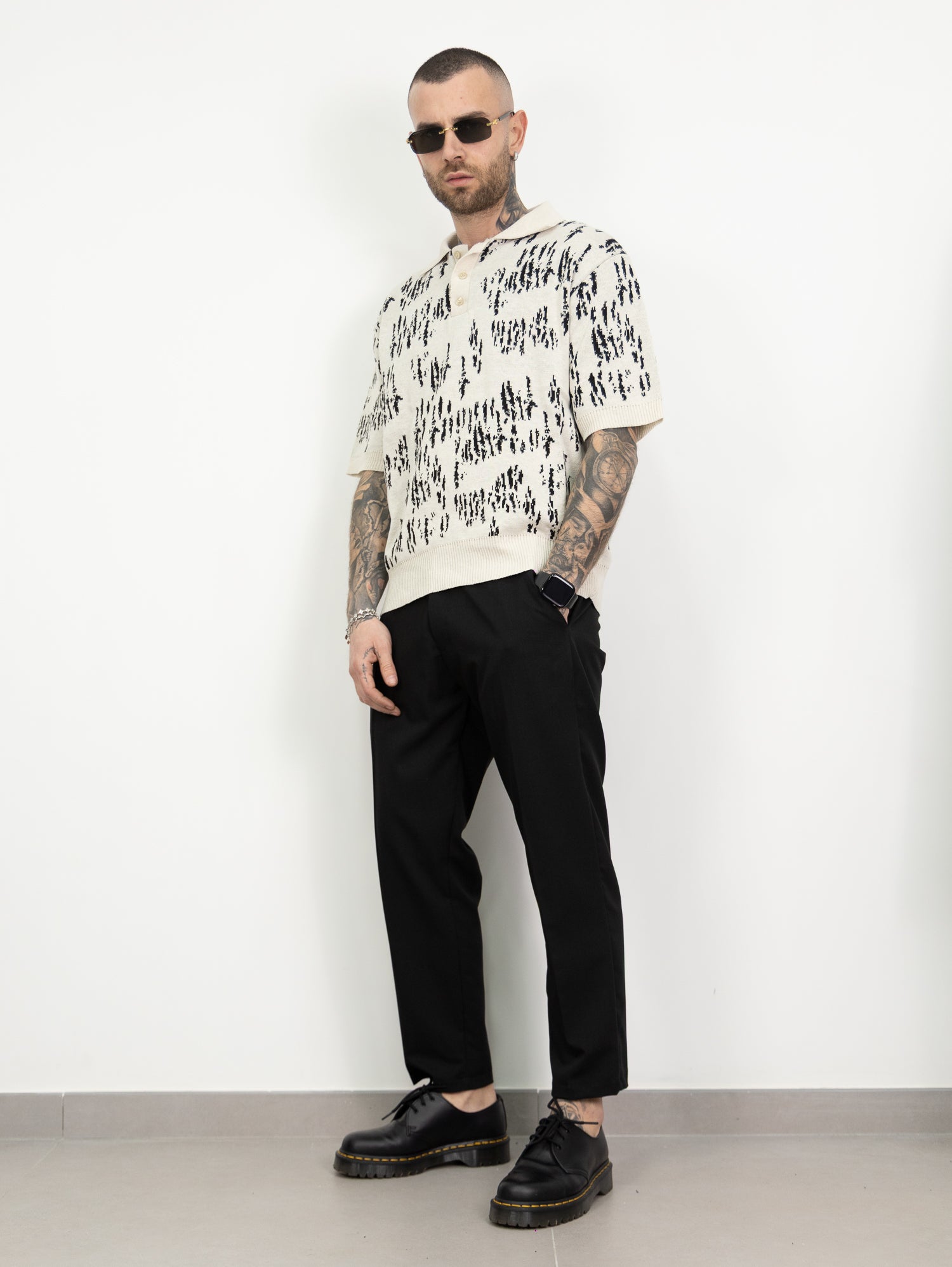 Polo filo abstract