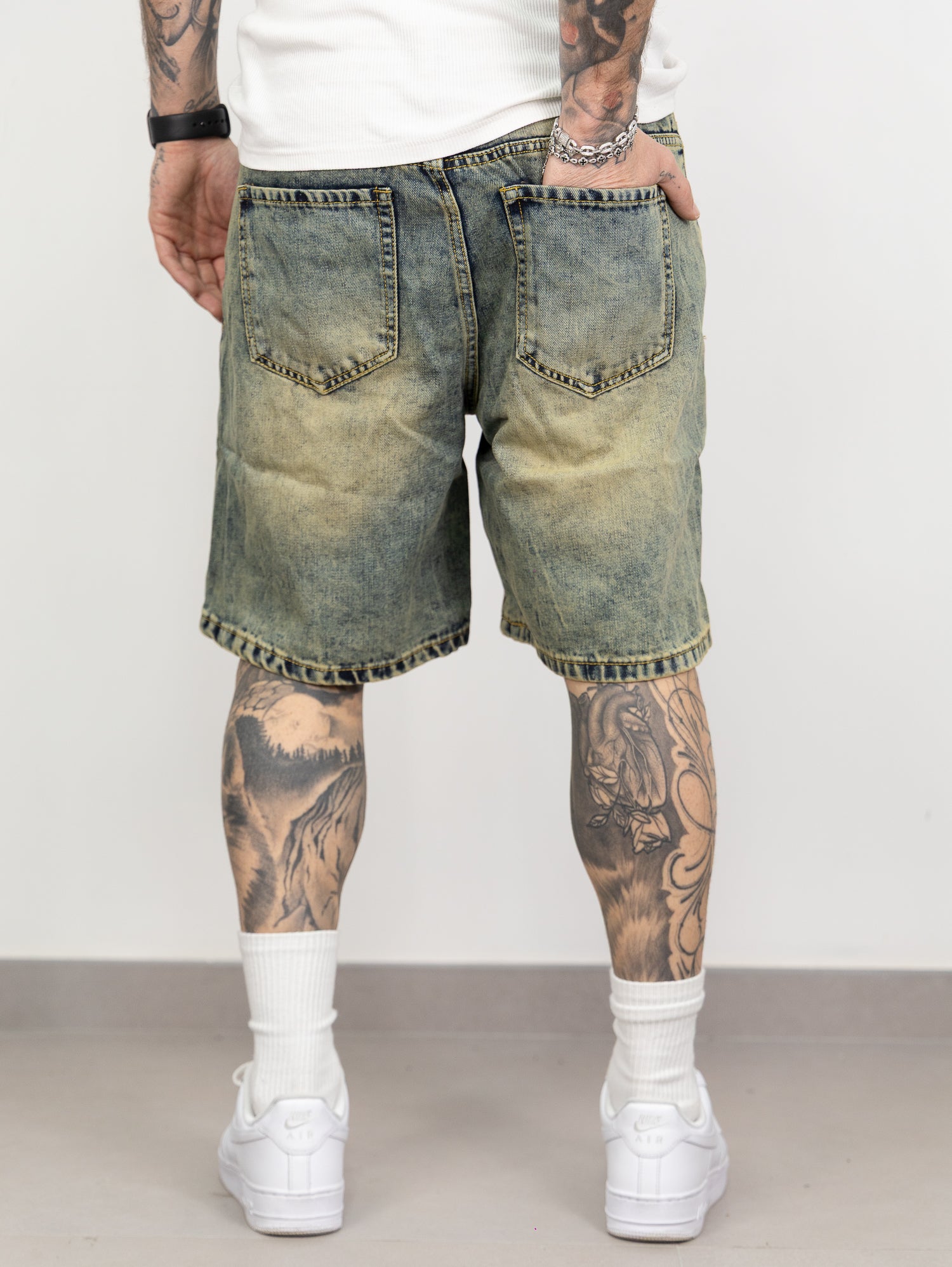 Short relax fit